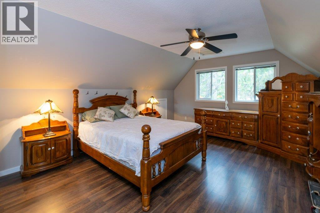 7268 Estate Place, Anglemont