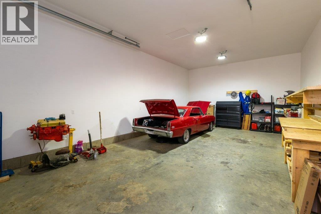 7268 Estate Place, Anglemont