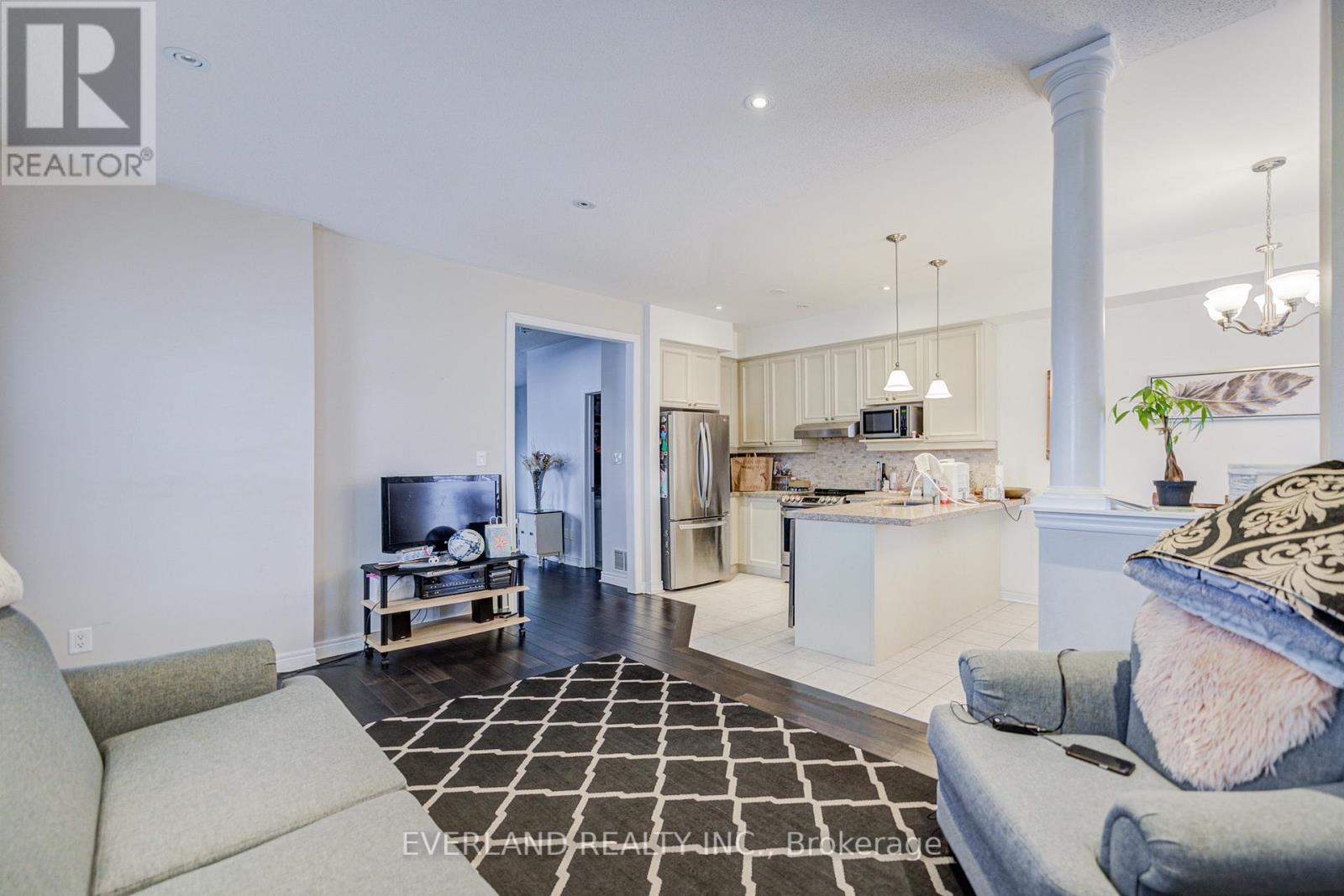 9588 WESTON ROAD - 19