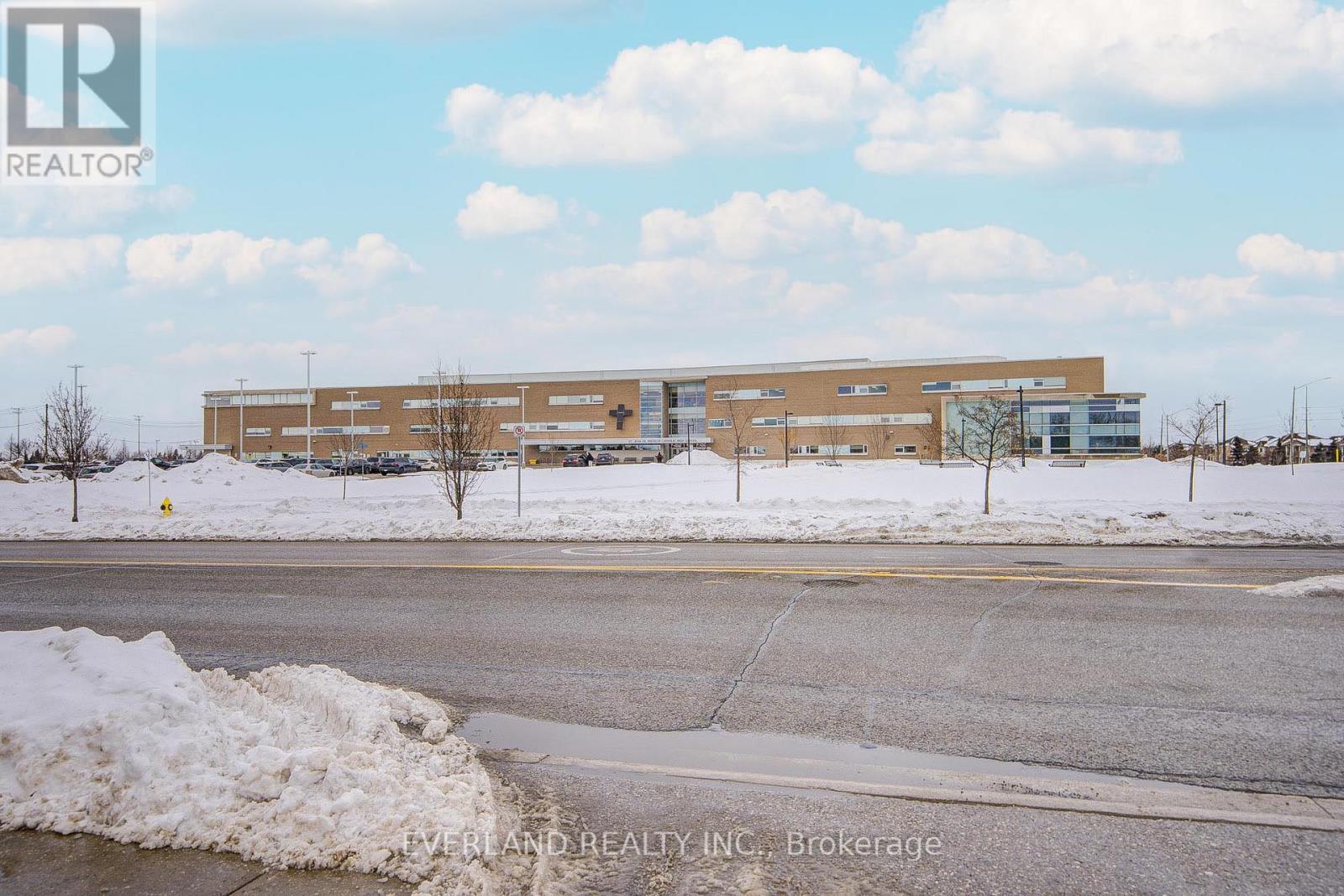 9588 WESTON ROAD - 33