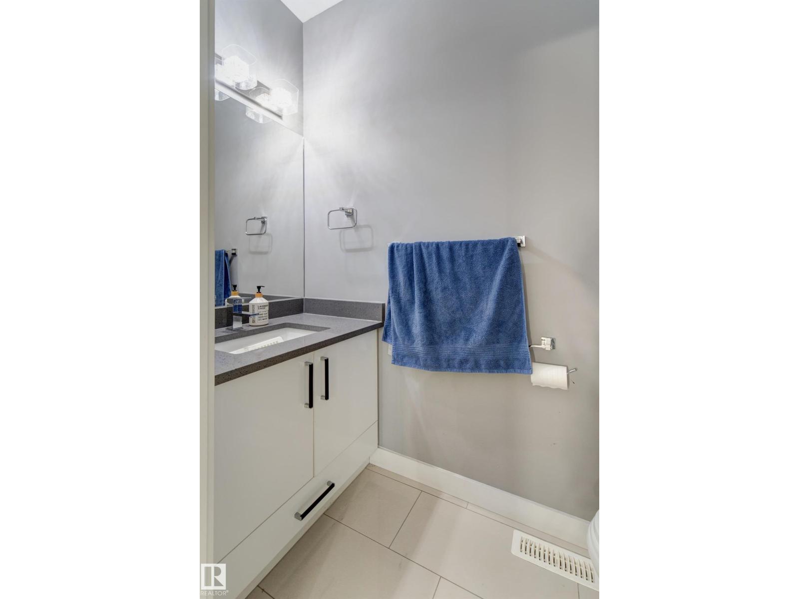 #46 1703 16 AV NW NW - 6