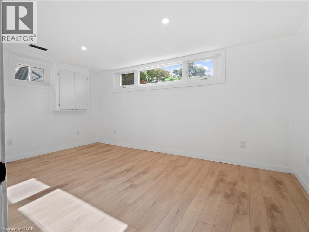 24 KEEFER Road - 26