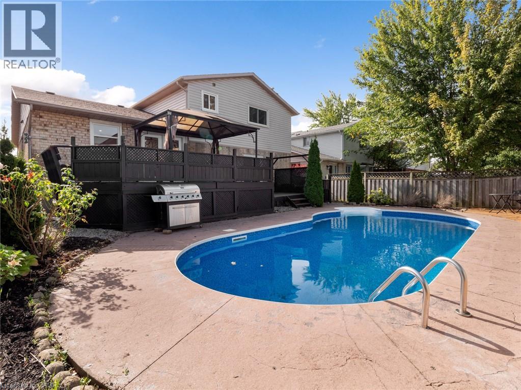24 KEEFER Road - 41