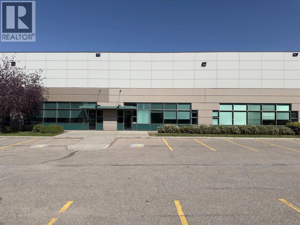 110, 2730 39 Avenue NE, Calgary, Alberta