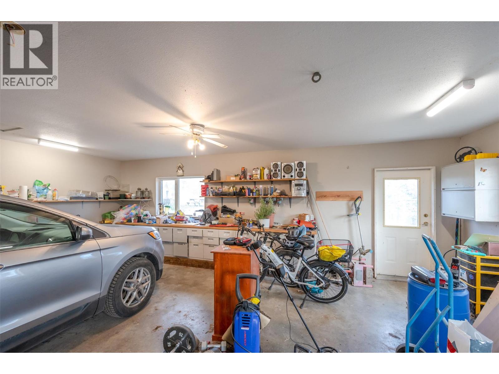 465 Wilson Mountain Road, Oliver