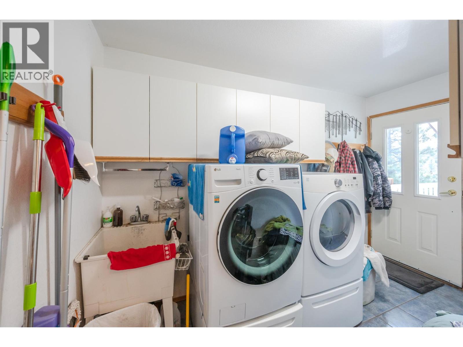 465 Wilson Mountain Road, Oliver