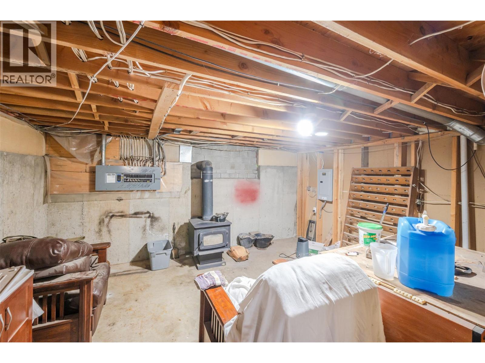 465 Wilson Mountain Road, Oliver