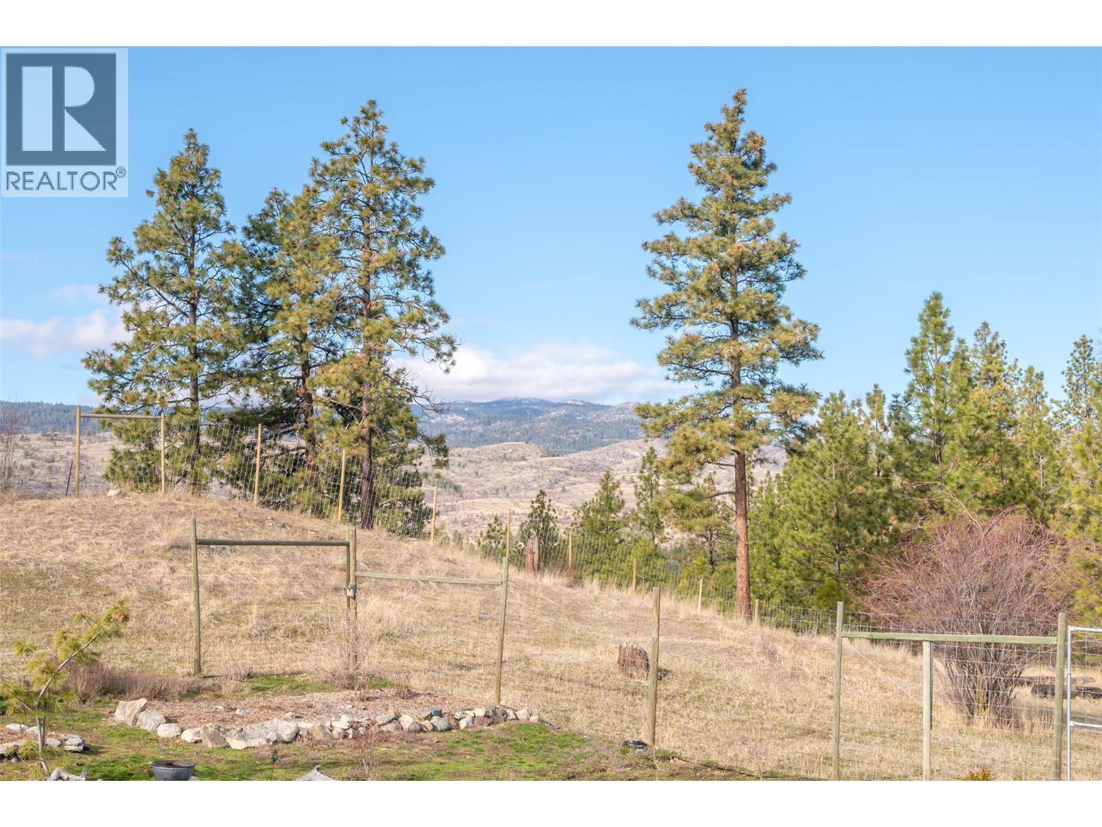 465 Wilson Mountain Road, Oliver