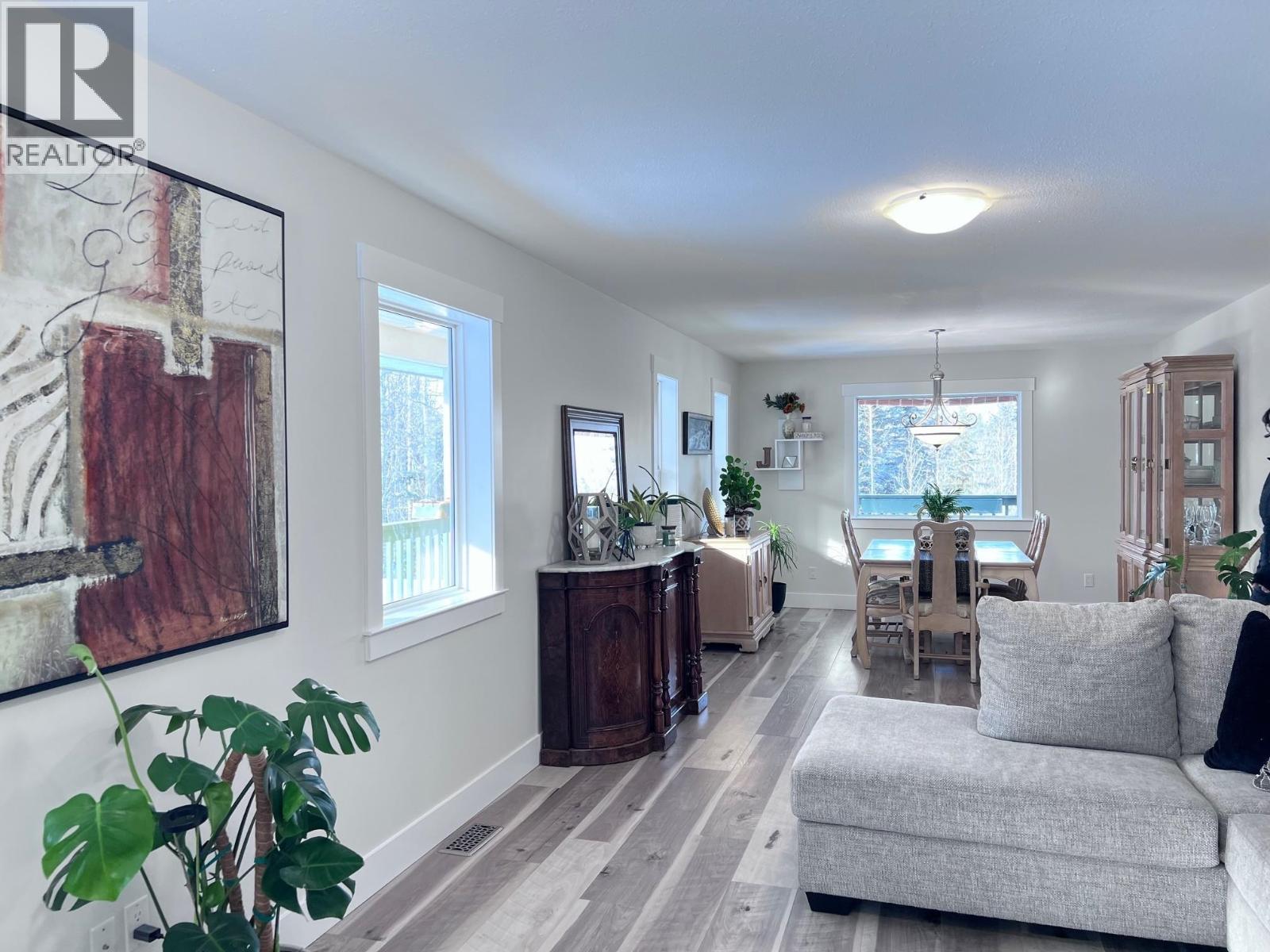 1141 HIGHLAND Road, Smithers