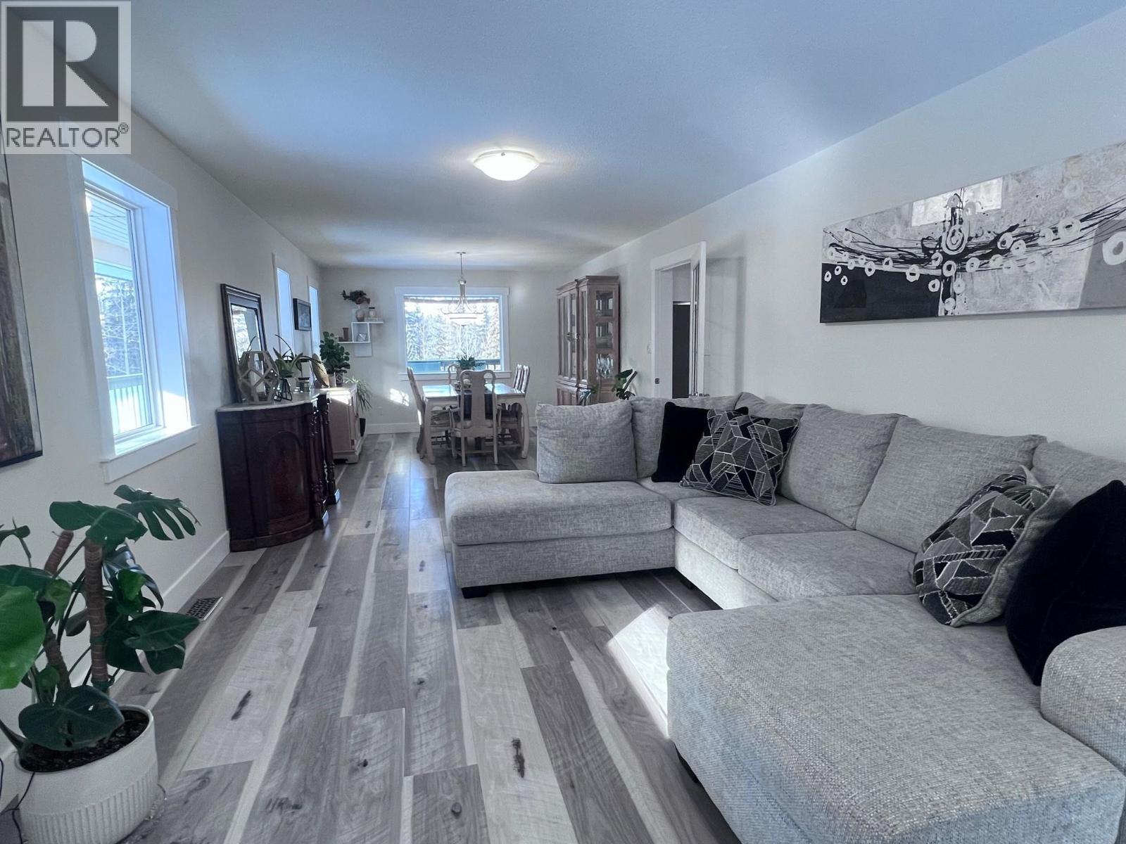 1141 HIGHLAND Road, Smithers