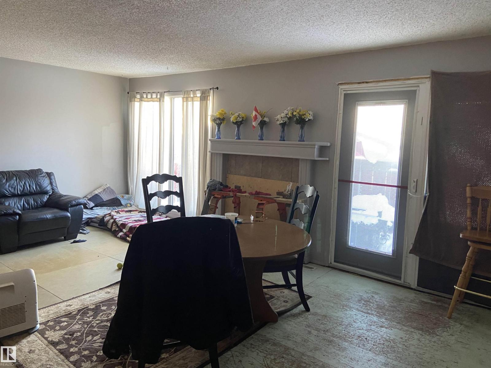 #9 5325 48 Avenue - Photo 4 of 11, Redwater, Alberta