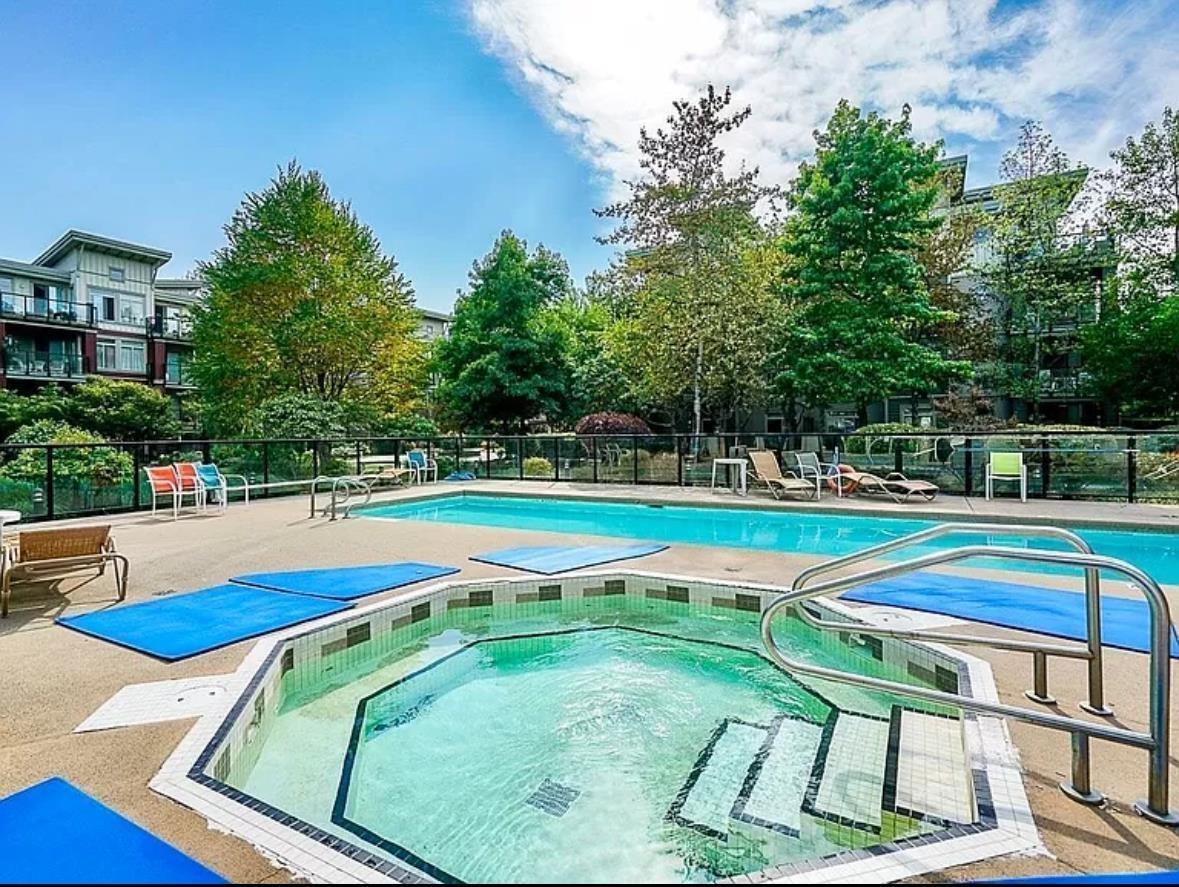 318 10180 153 STREET, Surrey