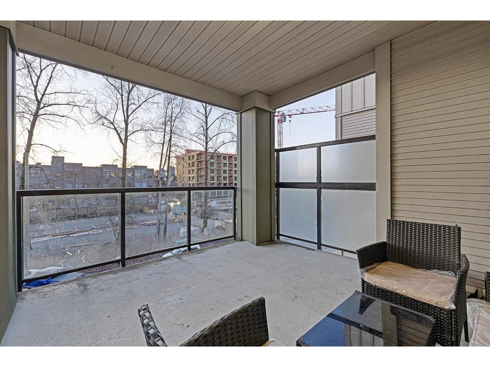 318 10180 153 STREET, Surrey