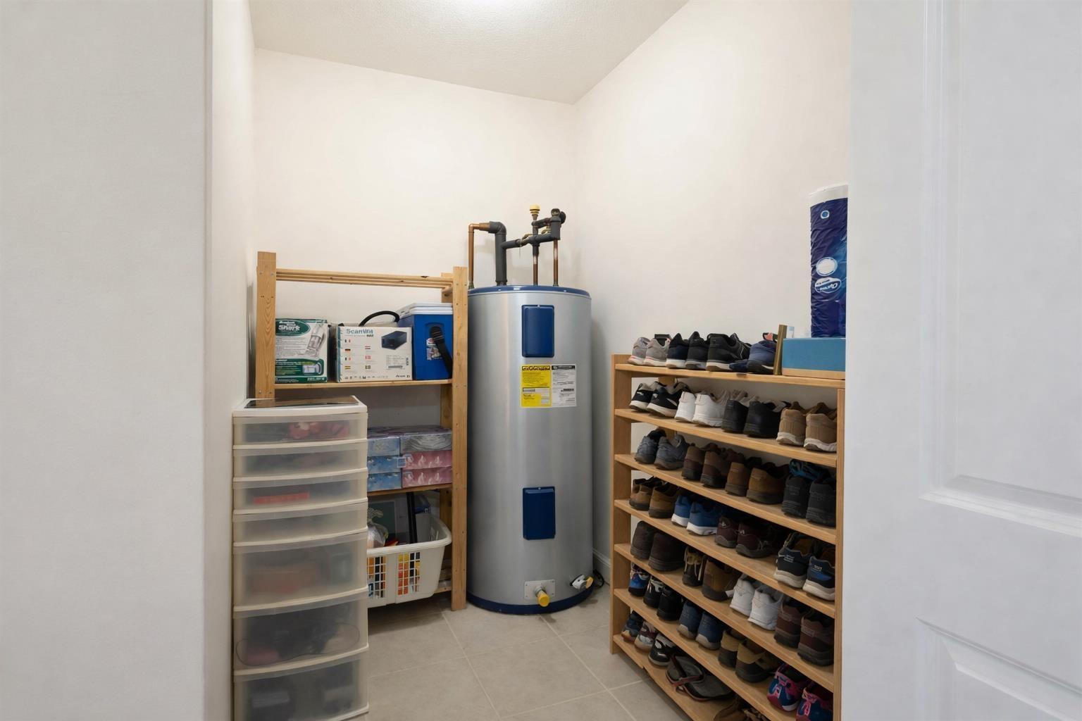 318 10180 153 STREET, Surrey