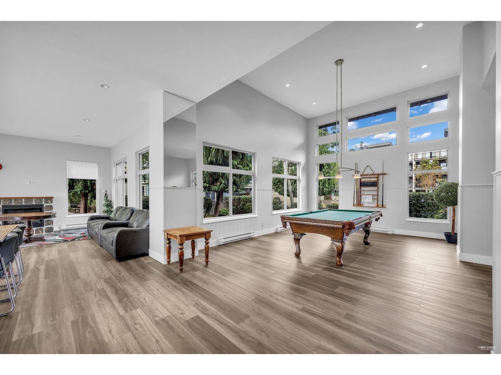 318 10180 153 STREET, Surrey