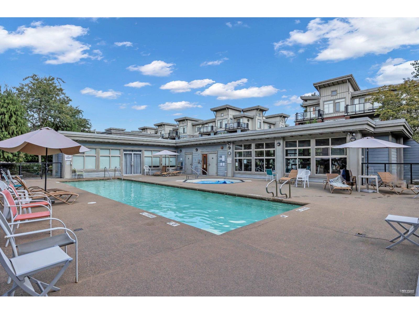 318 10180 153 STREET, Surrey