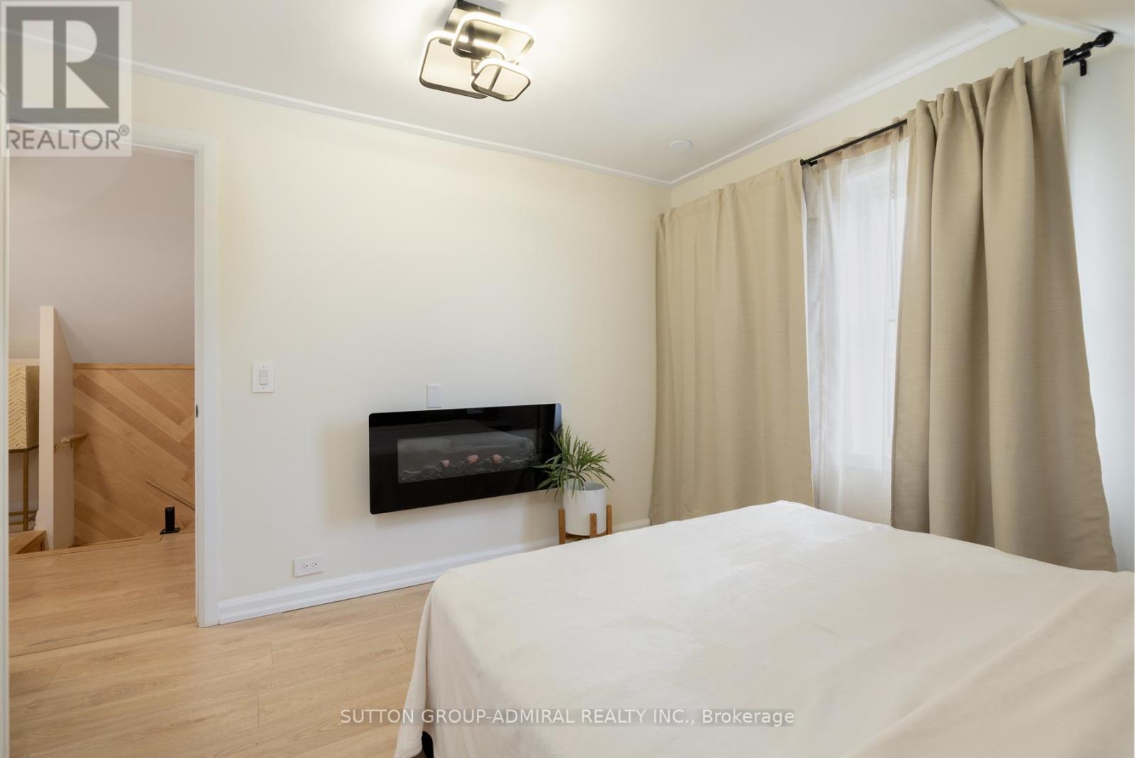 70 BELLEVILLE STREET - 27