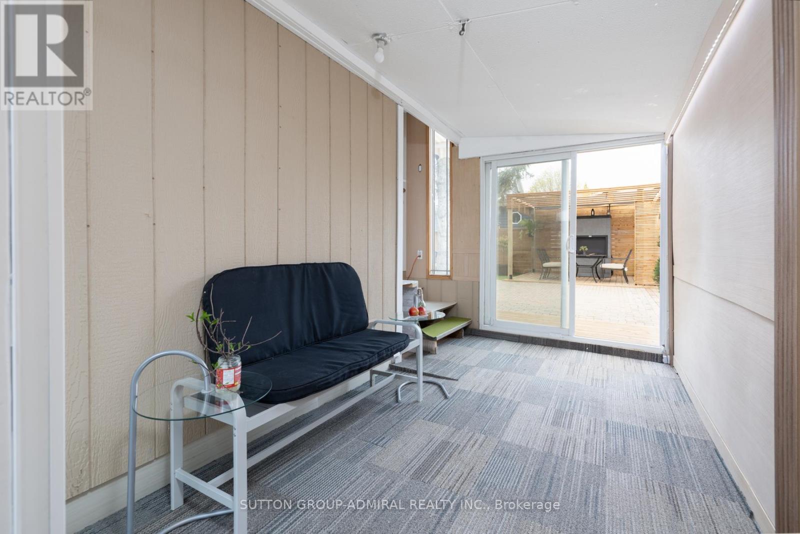 70 BELLEVILLE STREET - 32