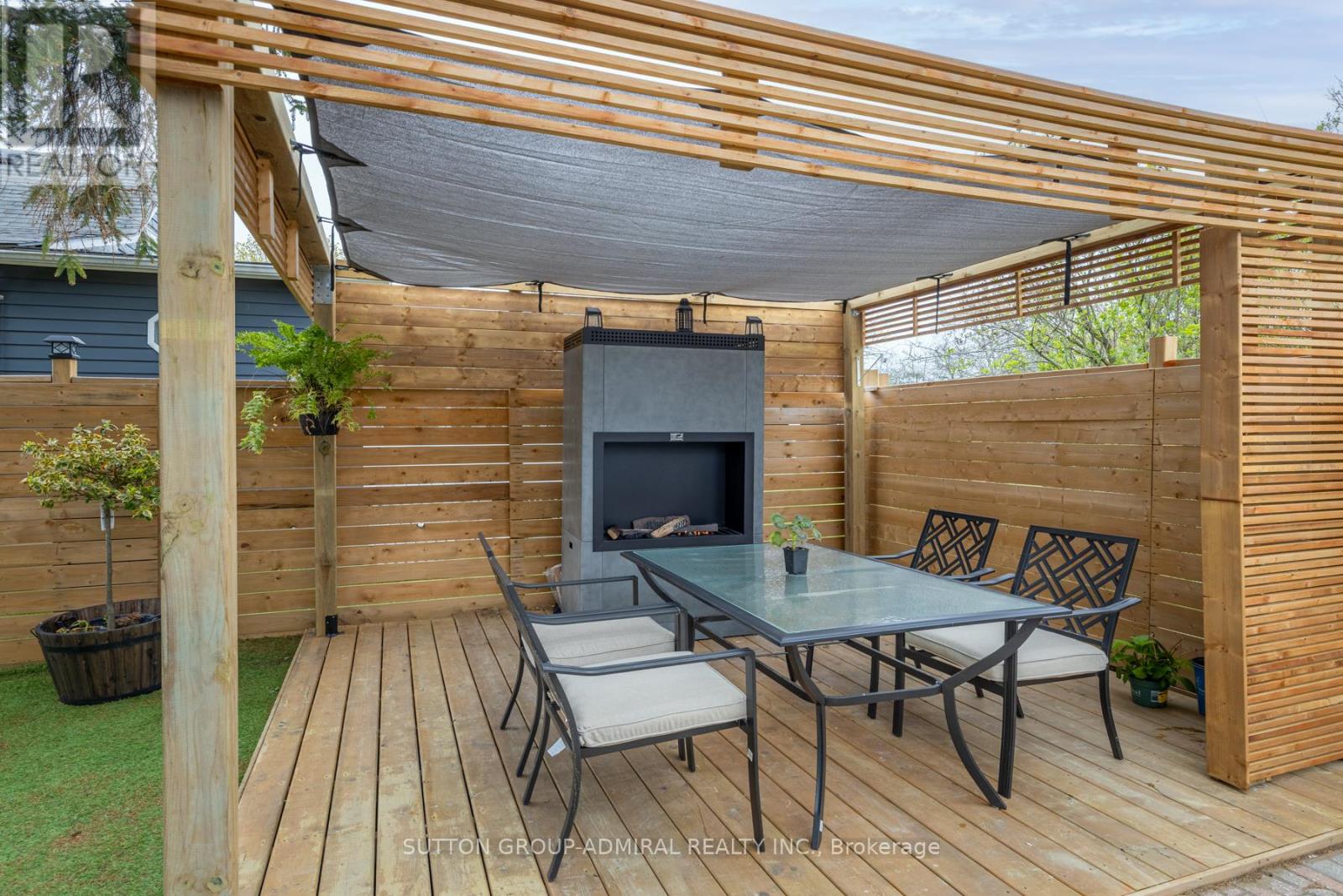 70 BELLEVILLE STREET - 40