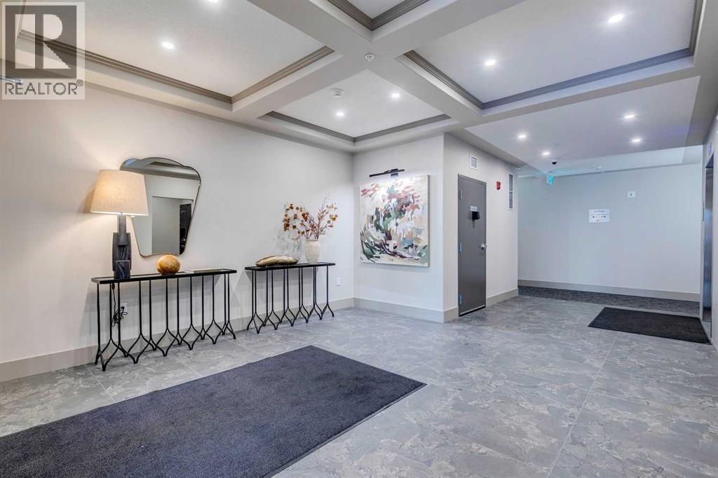 Single Family House for Sale in    Street SW Springbank Hill Calgary 