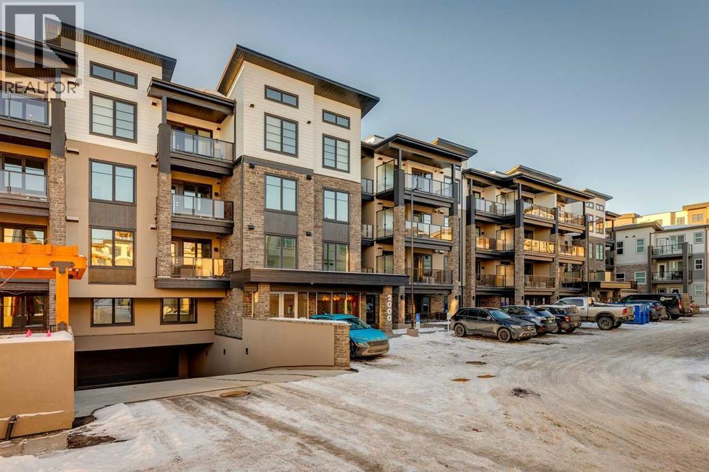 Single Family House for Sale in    Street SW Springbank Hill Calgary 