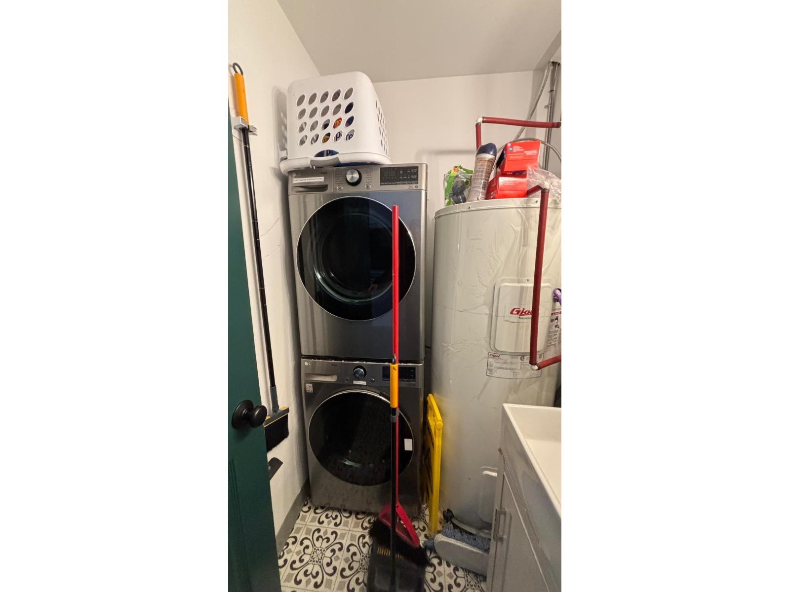 108 19915 64 AVENUE, Langley