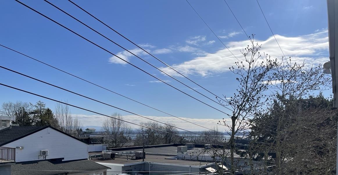 302 1354 WINTER STREET, White Rock