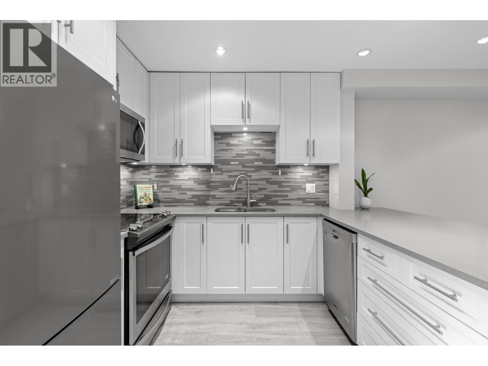 3 2720 CHEAKAMUS WAY - Photo 5 of 17, Whistler, British Columbia