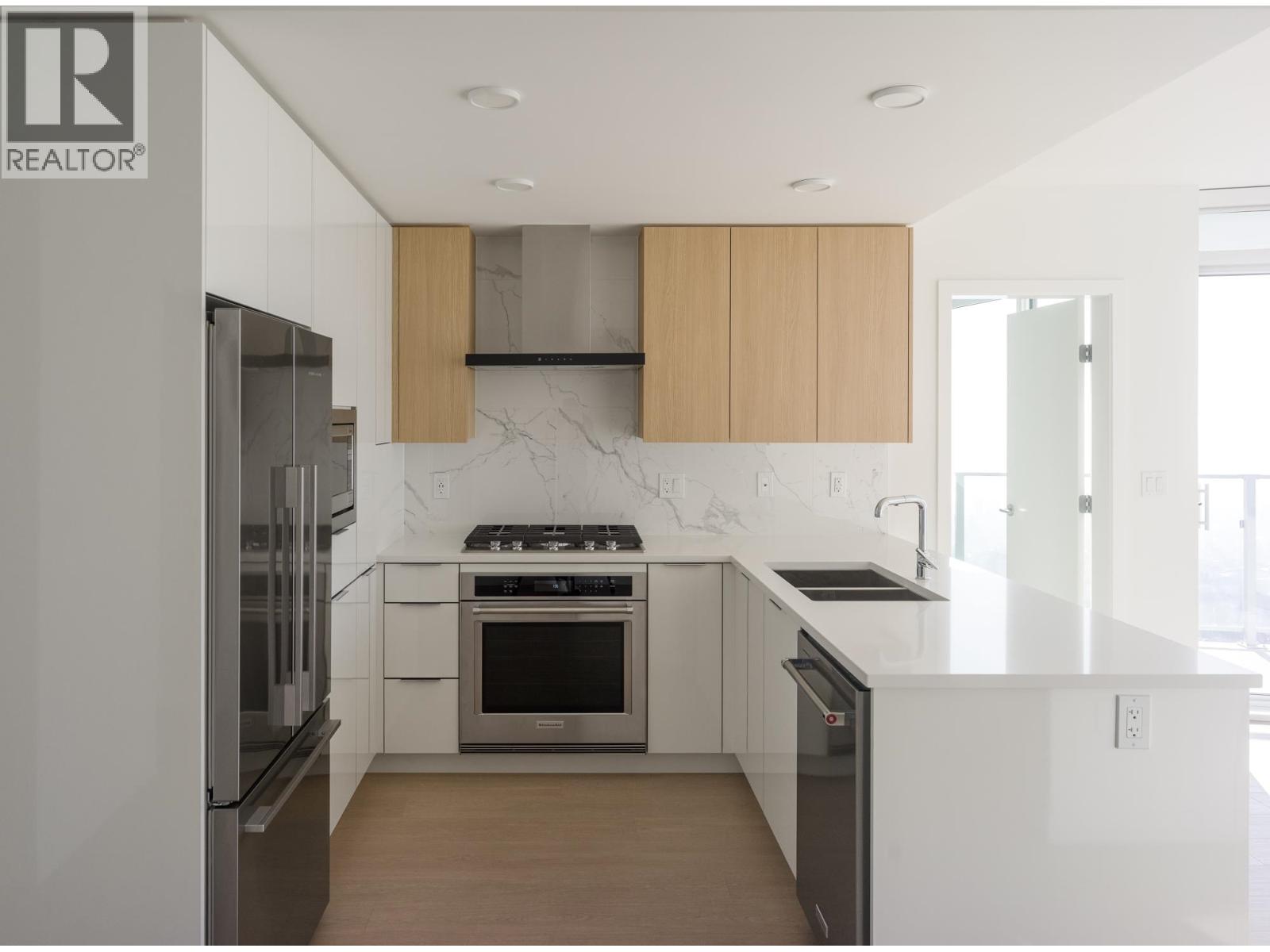 2103 7769 PARK CRESCENT, Burnaby