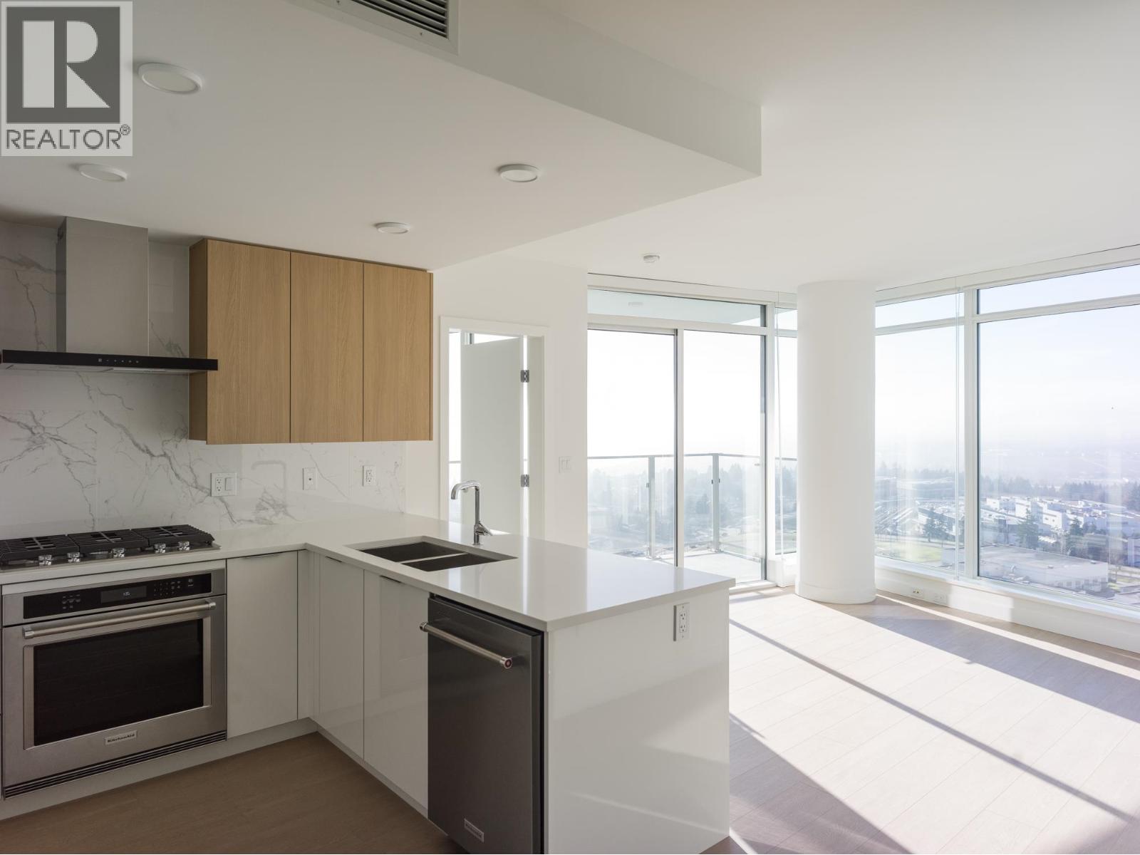 2103 7769 PARK CRESCENT, Burnaby