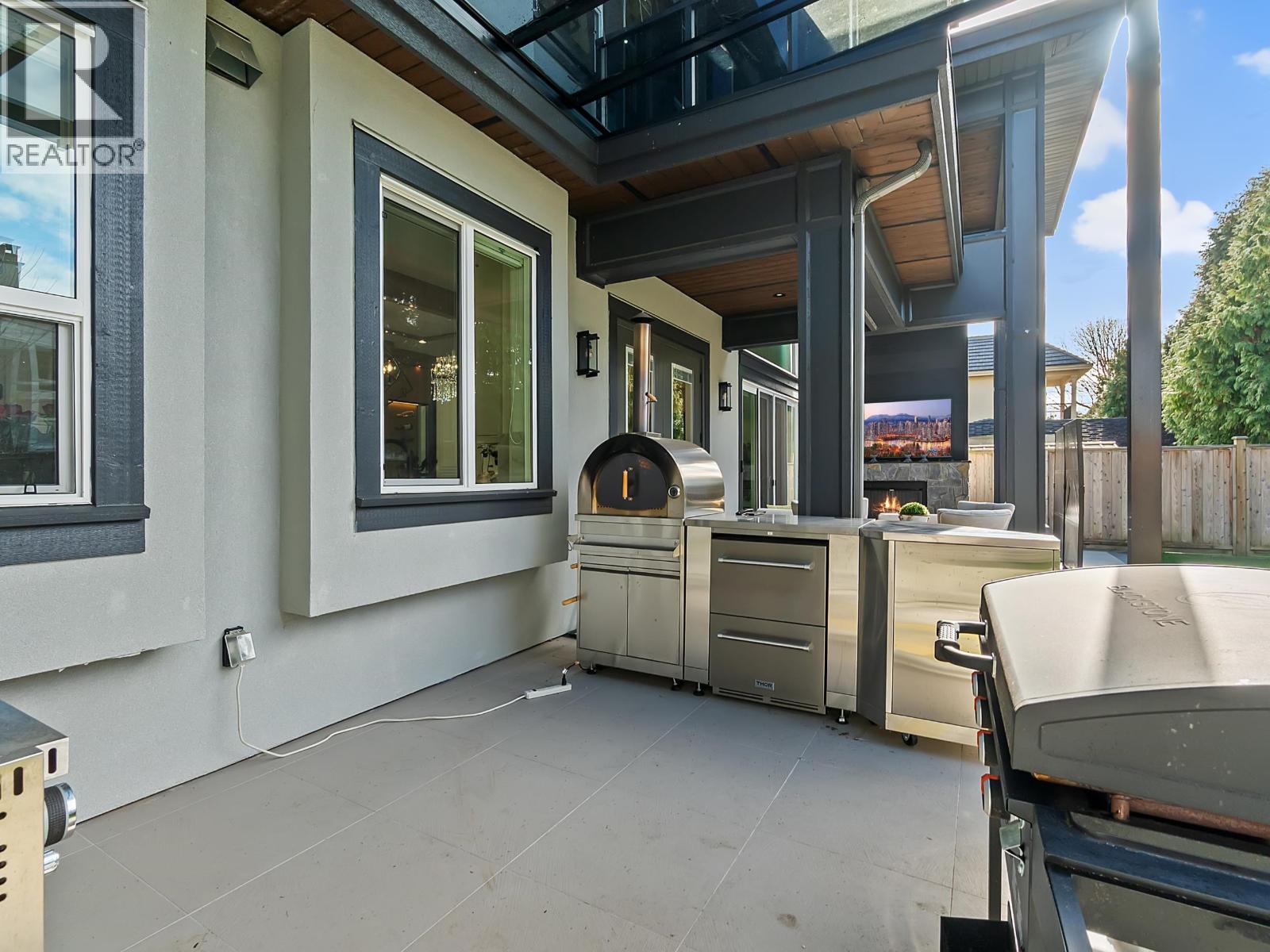 9591 FLORIMOND ROAD, Richmond