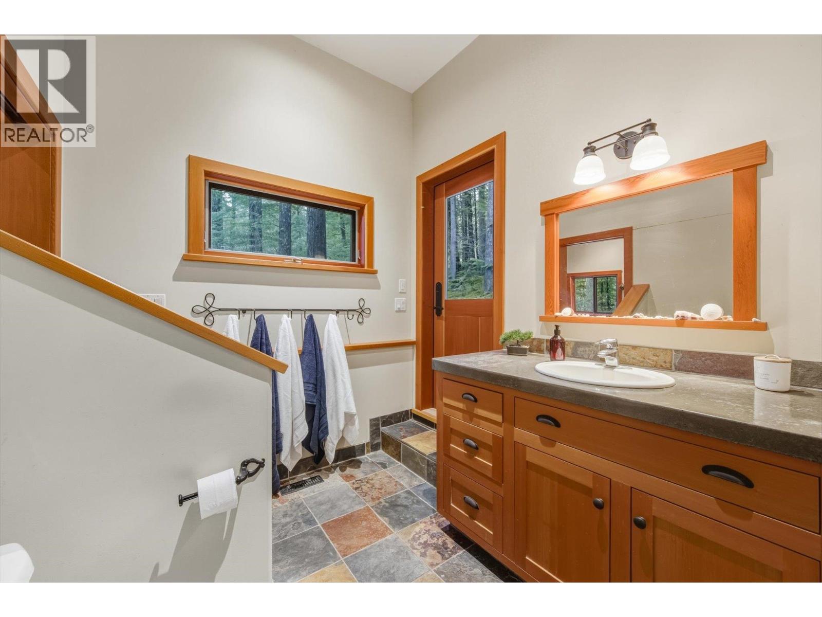 Photo of 2 WALKERVILLE ROAD 19