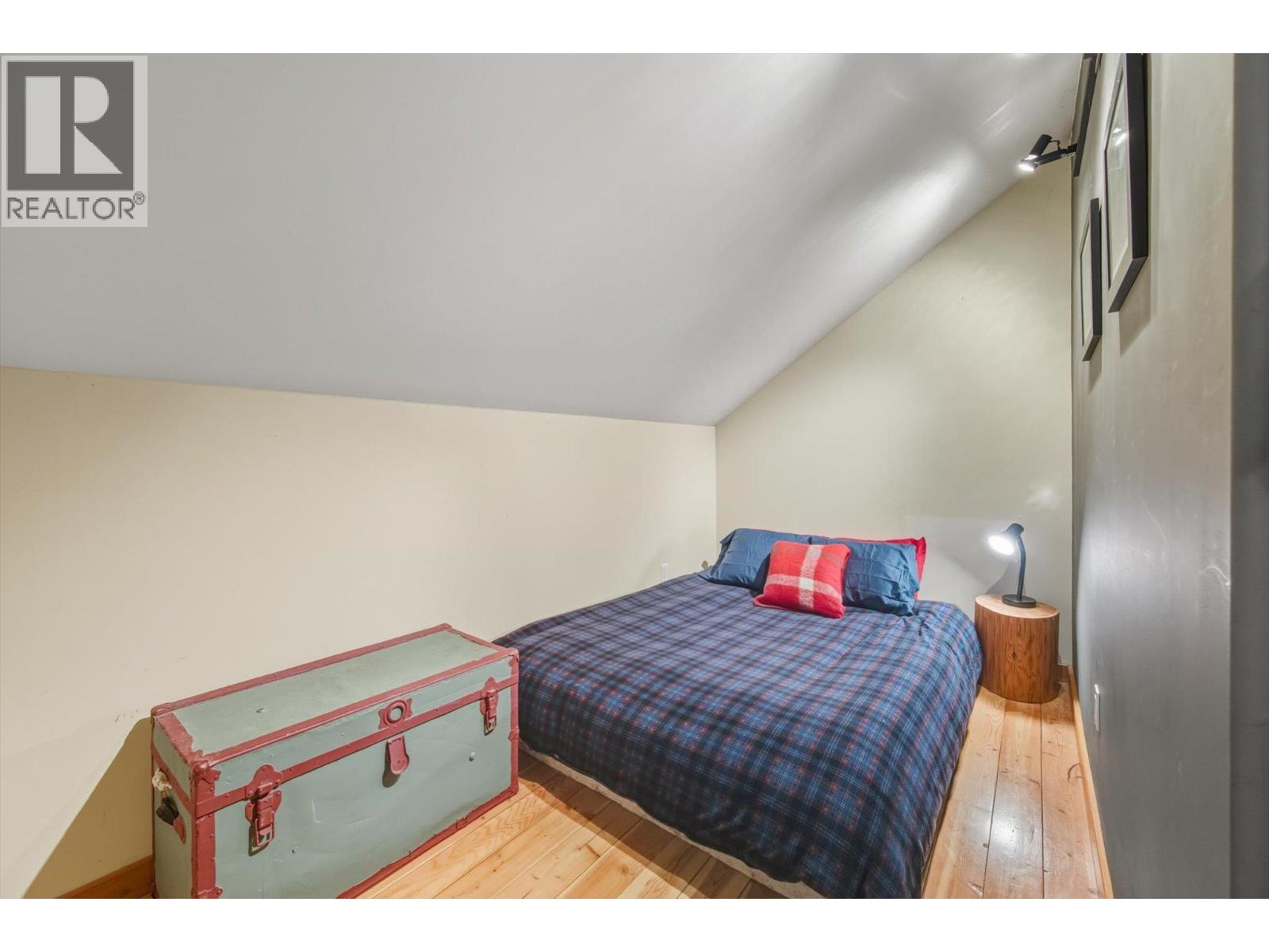 Photo of 2 WALKERVILLE ROAD 24