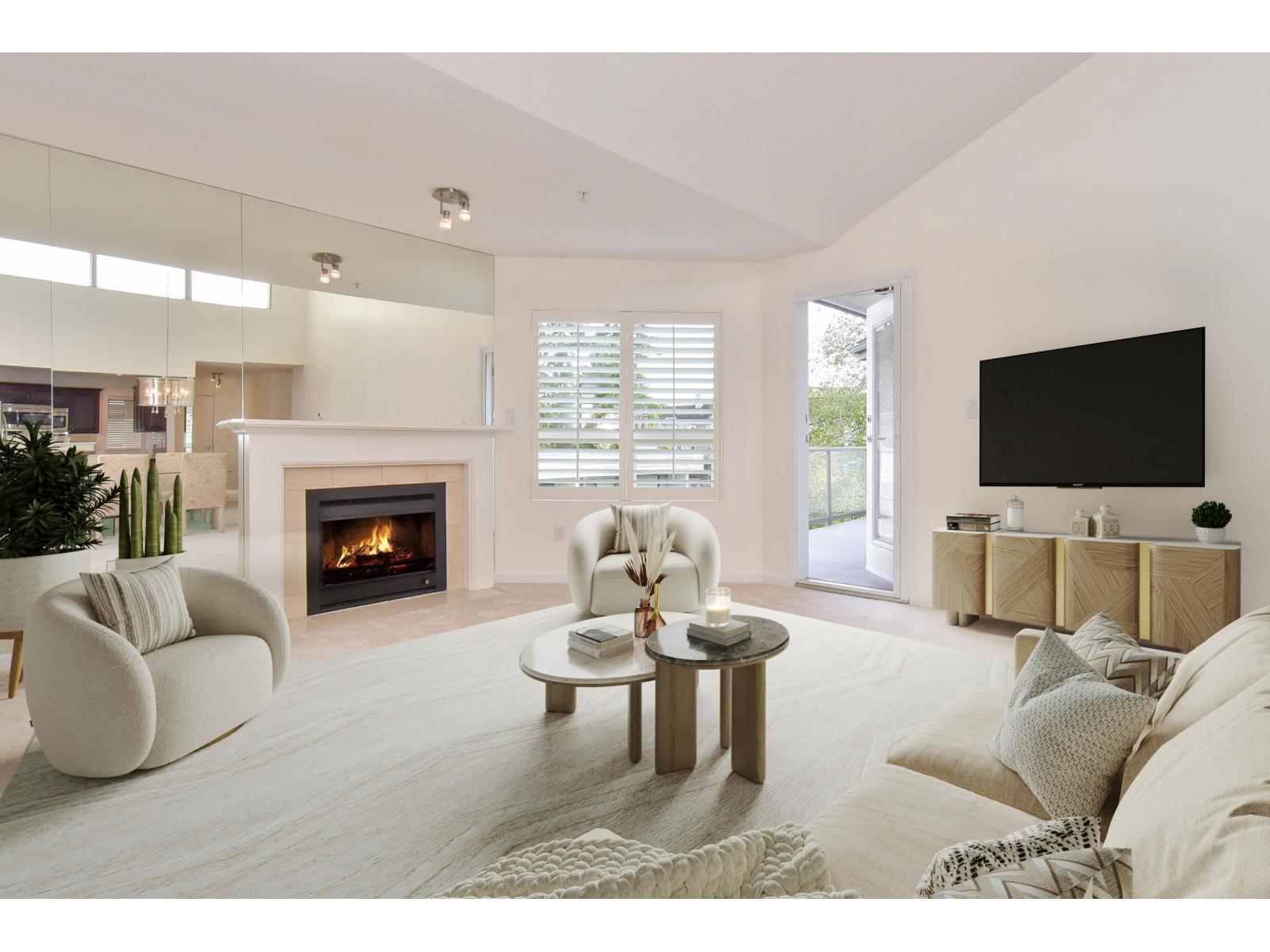 303 15255 18 AVENUE, Surrey