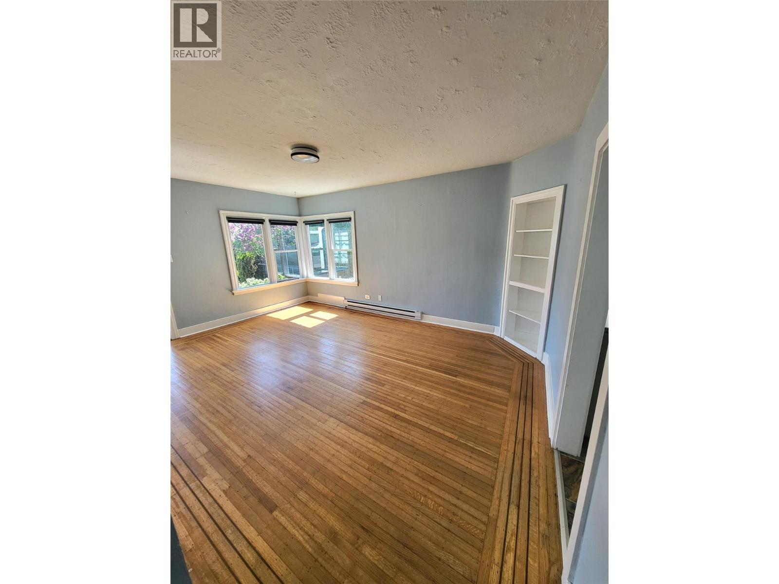 857 Main Street, Penticton