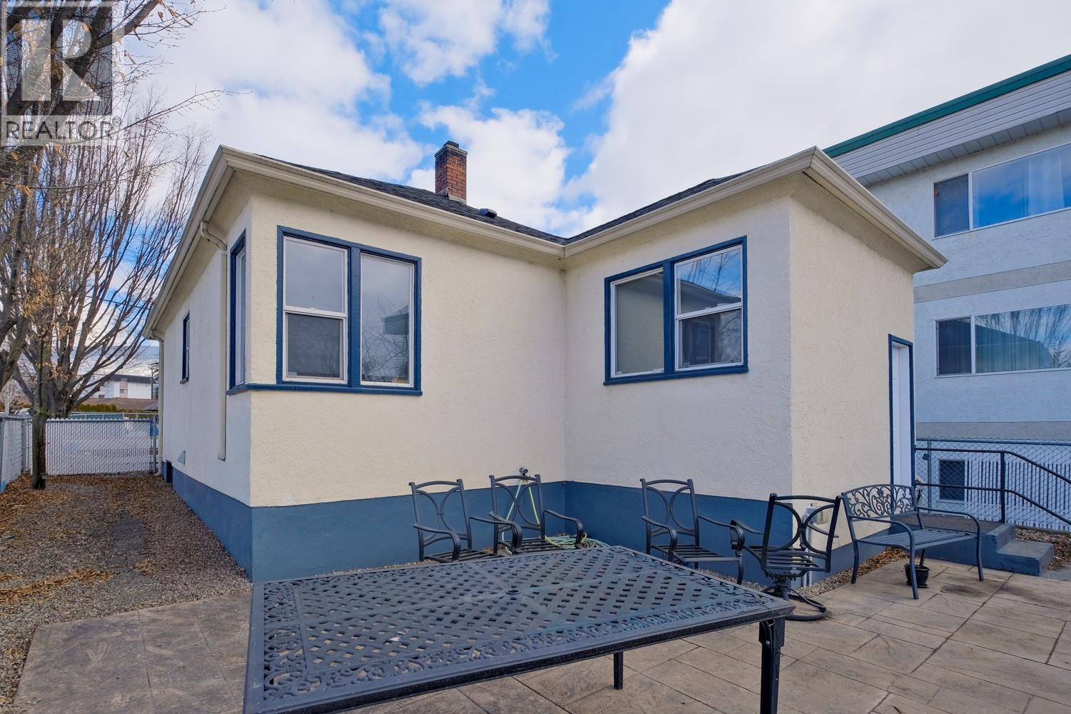 857 Main Street, Penticton