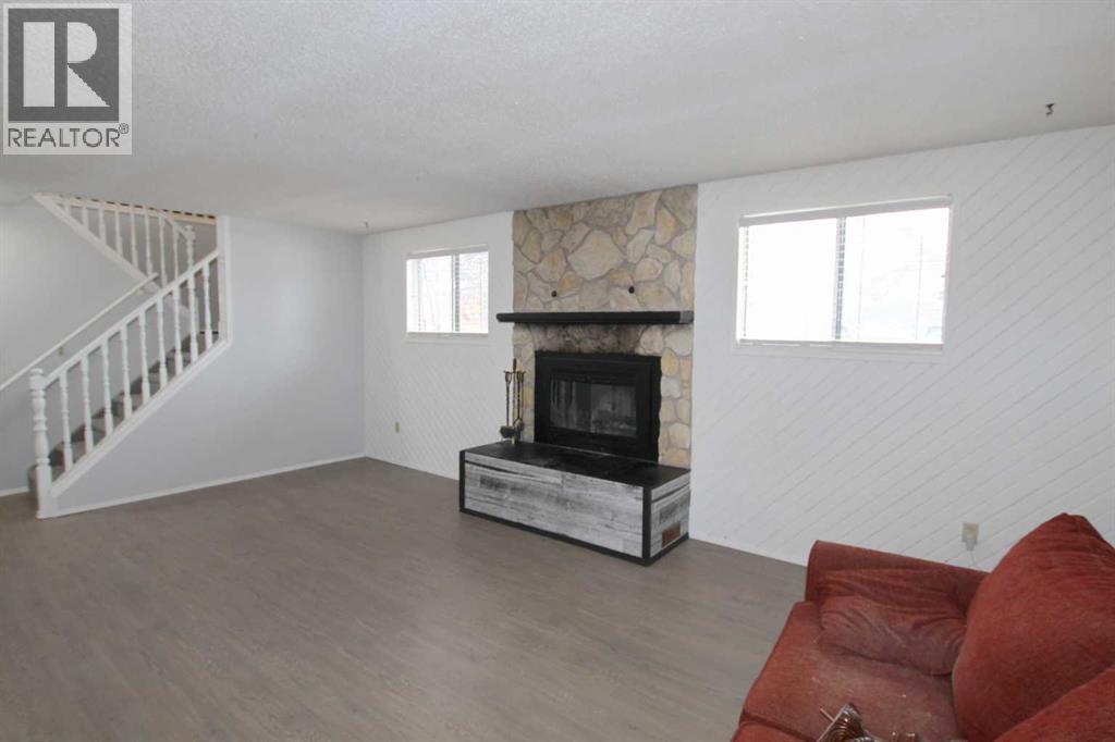 
          97 Cunningham Crescent
            <br/>
            <span>Red Deer</span>
            , 
            <span>AB</span>
             <span>T4P2S2</span>
         - Photo 14