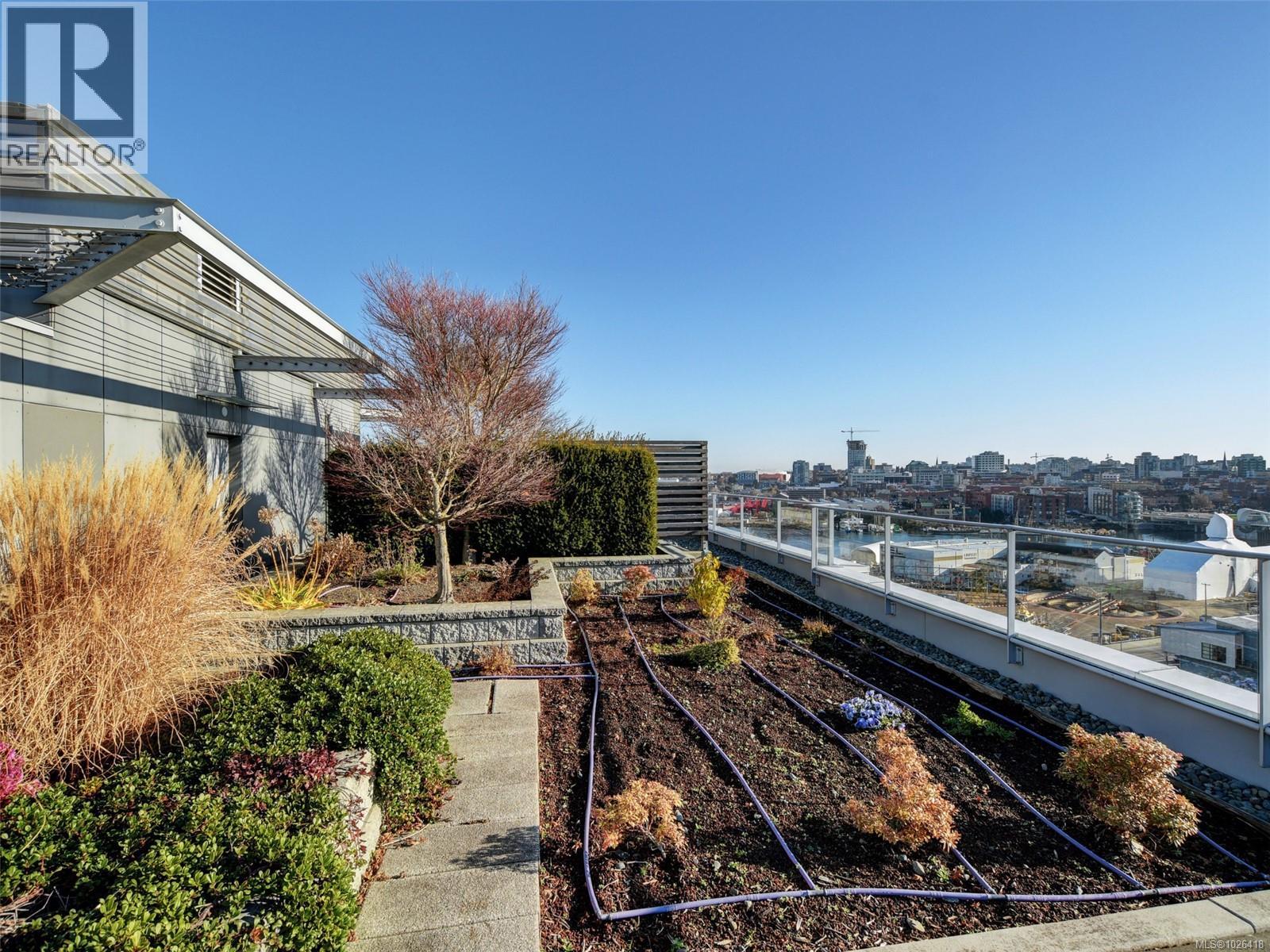 705 373 Tyee Road, Victoria