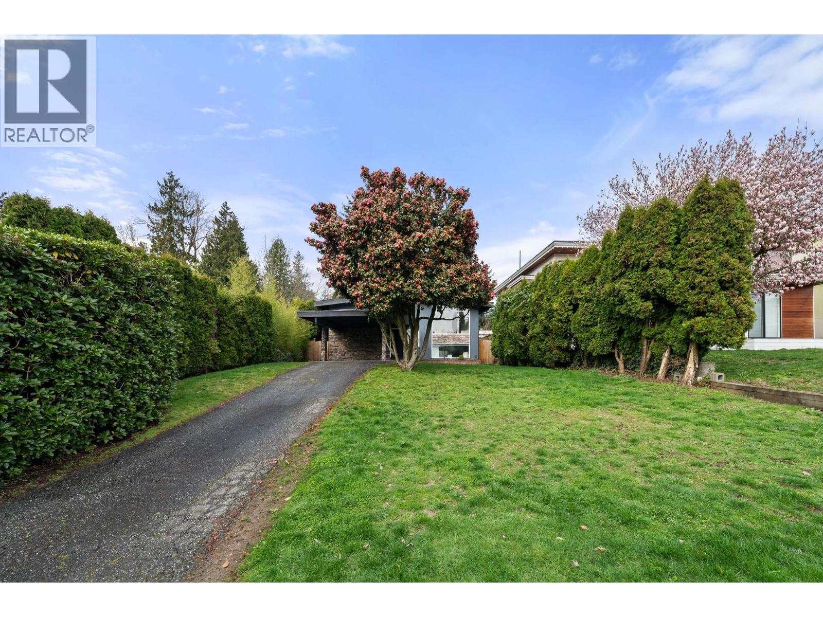 530 W 14TH STREET, North Vancouver