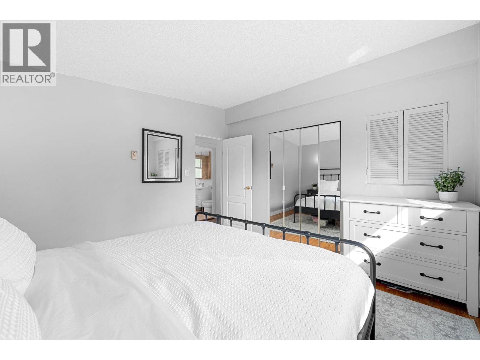 530 W 14TH STREET, North Vancouver