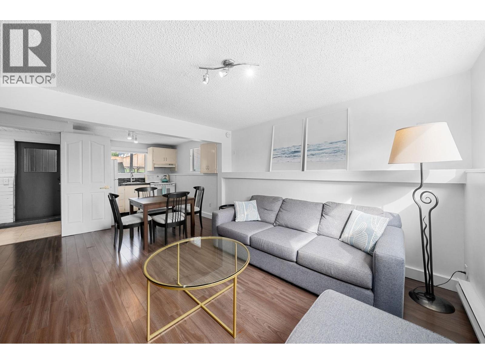 530 W 14TH STREET, North Vancouver