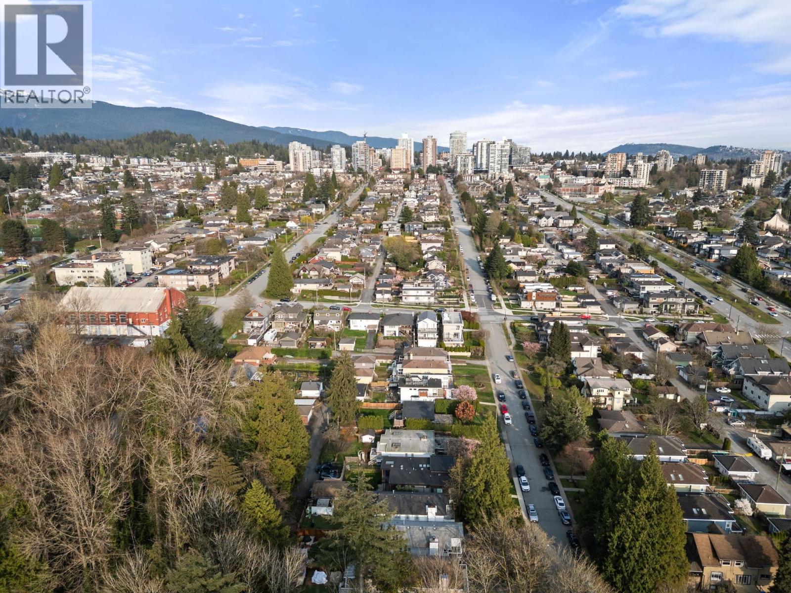 530 W 14TH STREET, North Vancouver