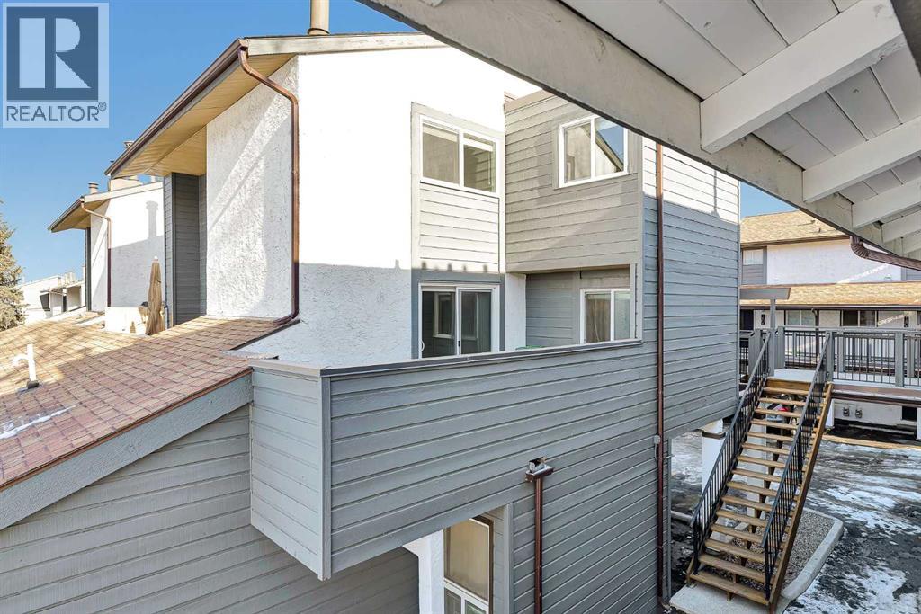 Single Family House for Sale in   Palliser Drive SW Oakridge Calgary 