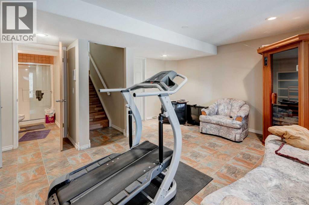 6 Bow Ridge Close, Cochrane