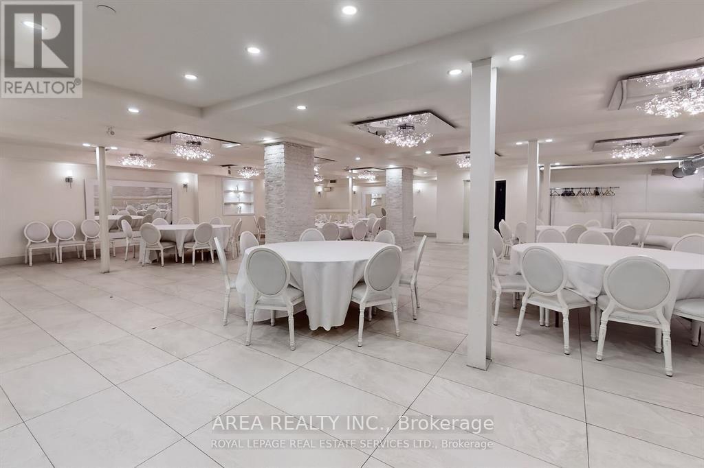 LOWER - 2472 YONGE STREET