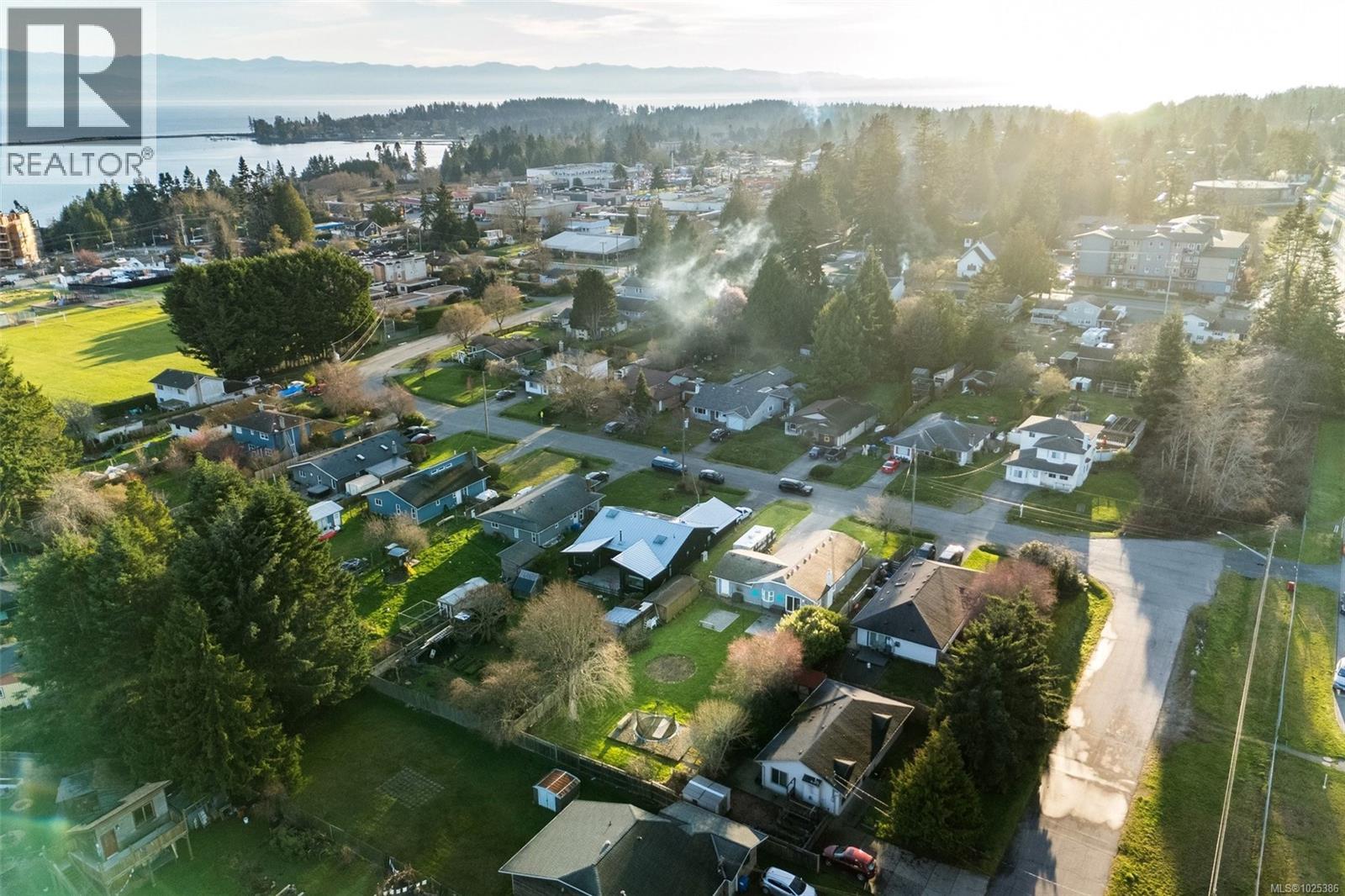 6525 Country Rd, Sooke