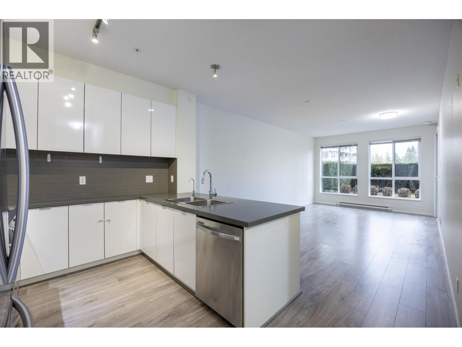 103 1135 WINDSOR MEWS - Photo 5 of 39, Coquitlam, British Columbia