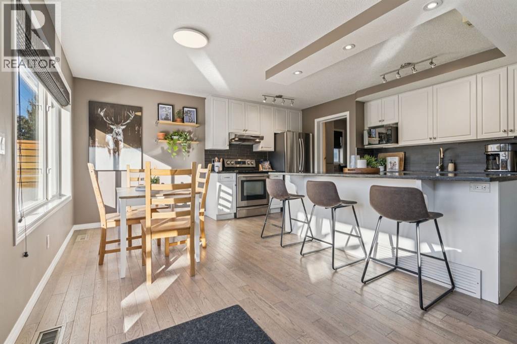 104 Bow Ridge Crescent, Cochrane