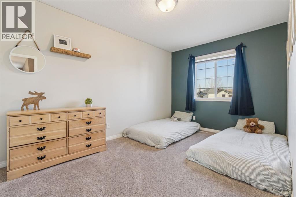 104 Bow Ridge Crescent, Cochrane