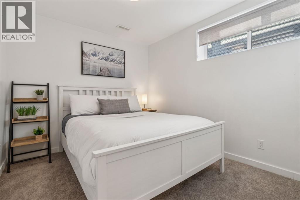 104 Bow Ridge Crescent, Cochrane